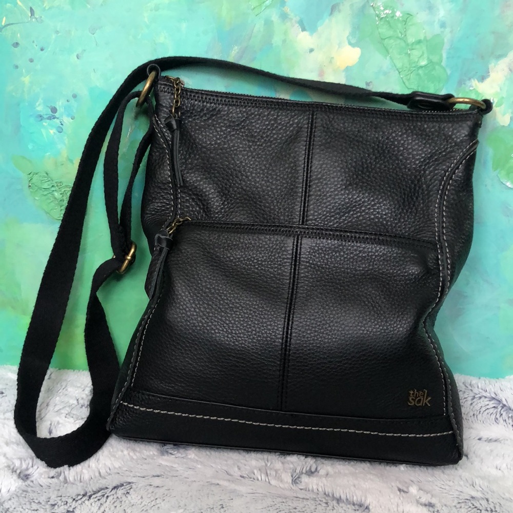 The Sak Lucia crossbody bag black leather purse
